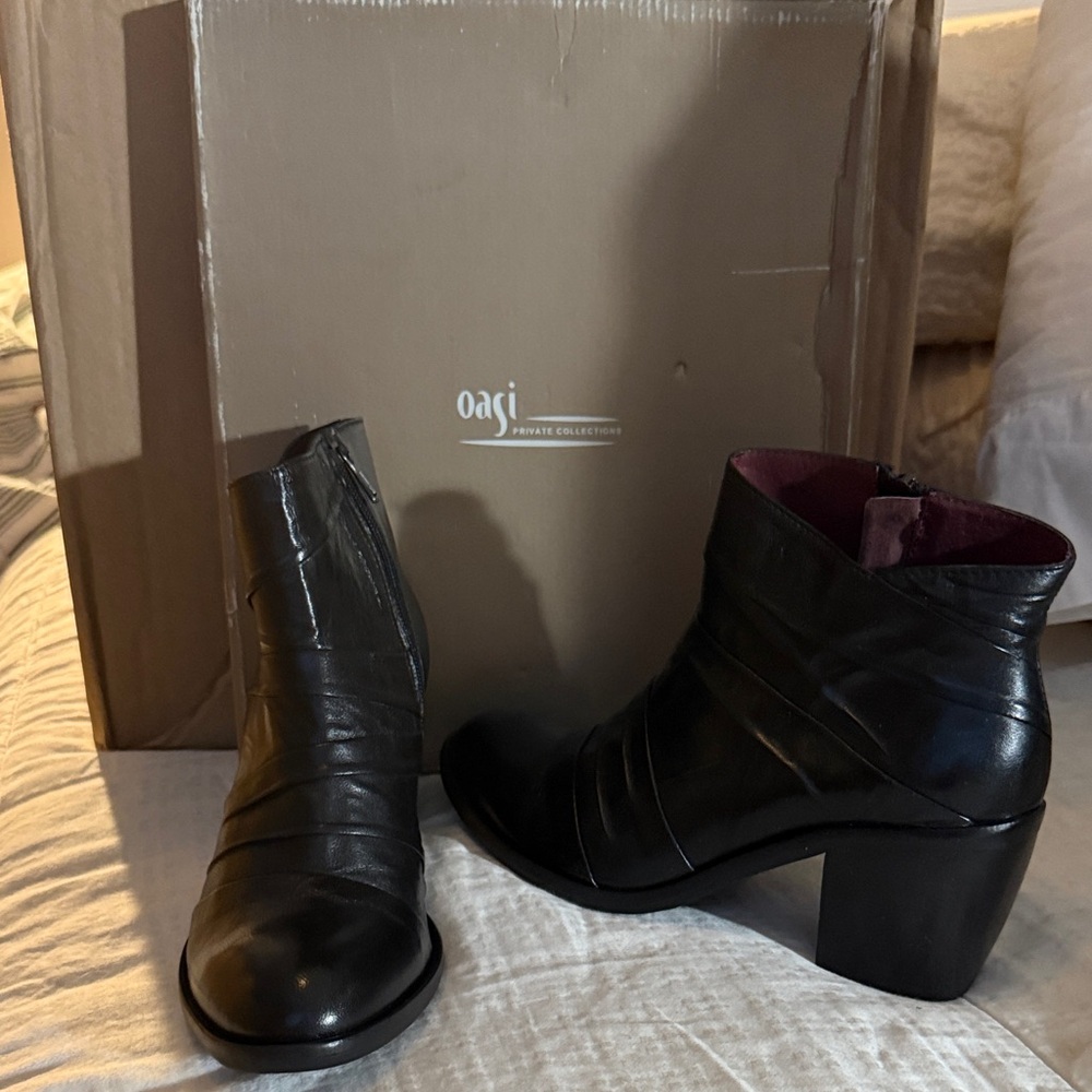 Black Ankle Boots for Women